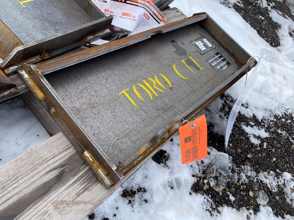Unused Landhonor Mini Skidsteer Mount Plate - Heavy Gauge