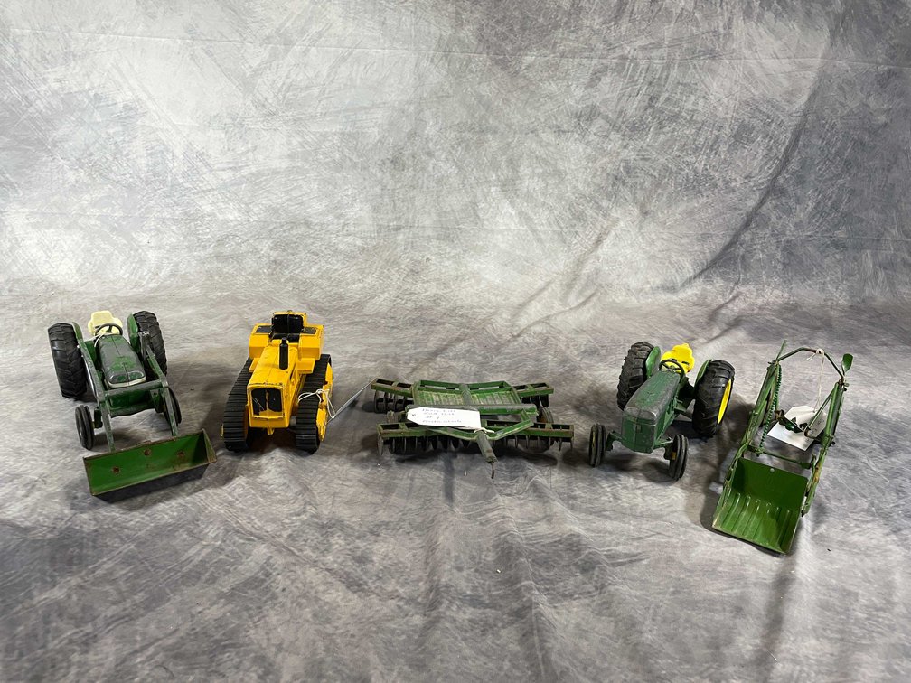 John Deere Tractors (Neenah, WI)