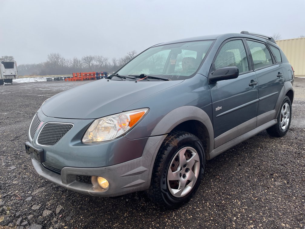 2006 Pontiac Vibe Hatchback (Has WI Title)