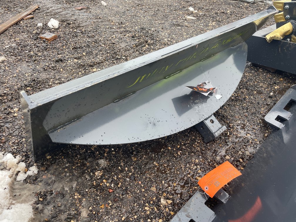 Unused Landhonor Skidsteer Utility Hitch Adapter 2" Receiver