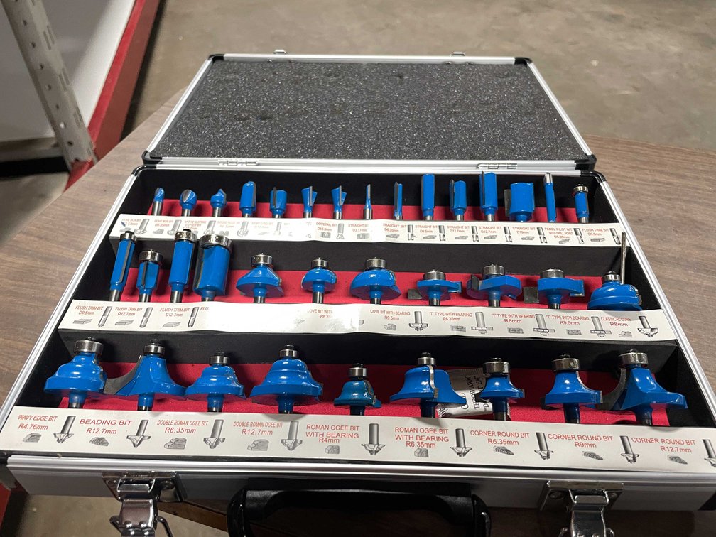 (35) Piece Router Bit Set (CW)