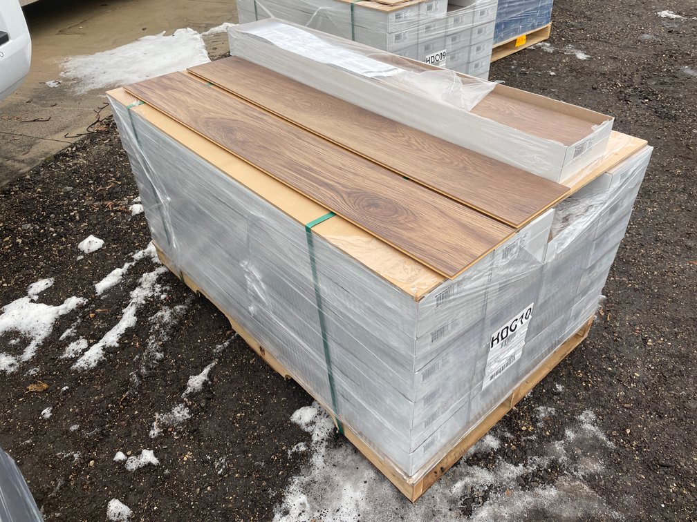 505 Sq. Ft. Color: Briarwood  HDC WATERPROOF Click Planks