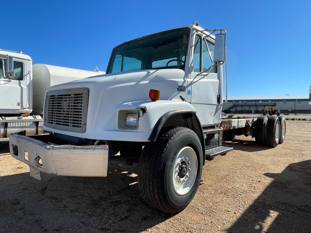 1996 Freightliner FL80 (Has NM Title)