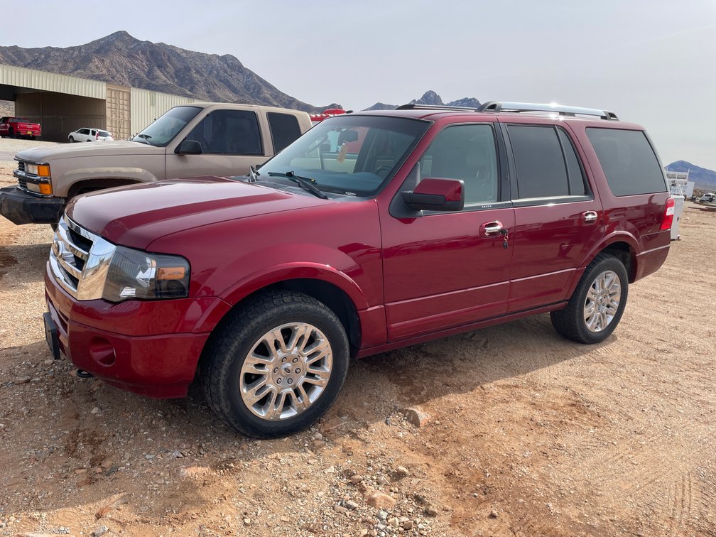 2014 Ford Expedition Limited 4x4 (Title in Delay)