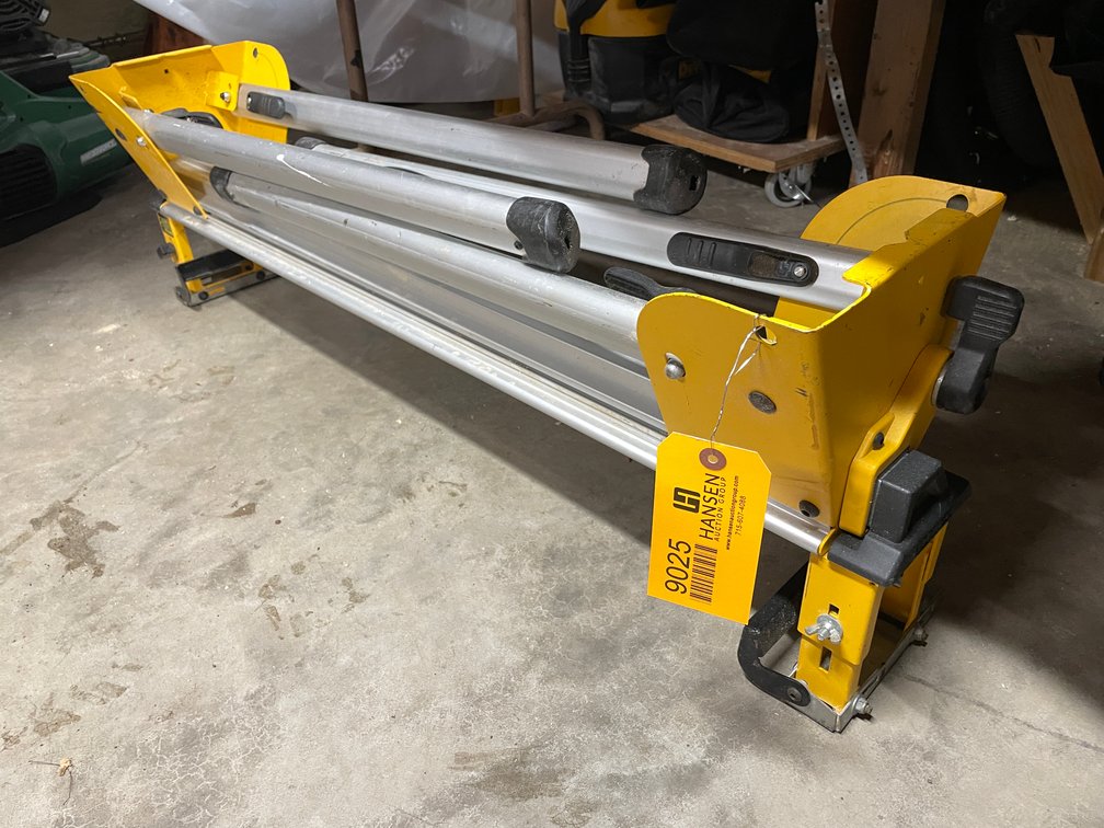 DeWalt Compact Miter Saw Stand