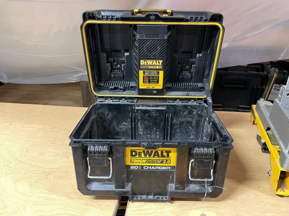 DeWalt 20V Tough System Charger