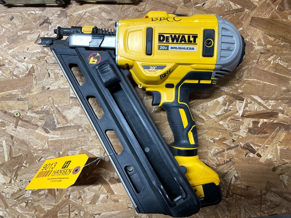 DeWalt 20V Paper-Dash Tape Framing Nailer