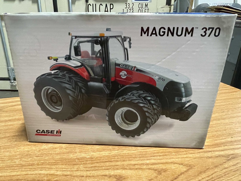 Case IH 25 Year Magnum (Neenah, WI)