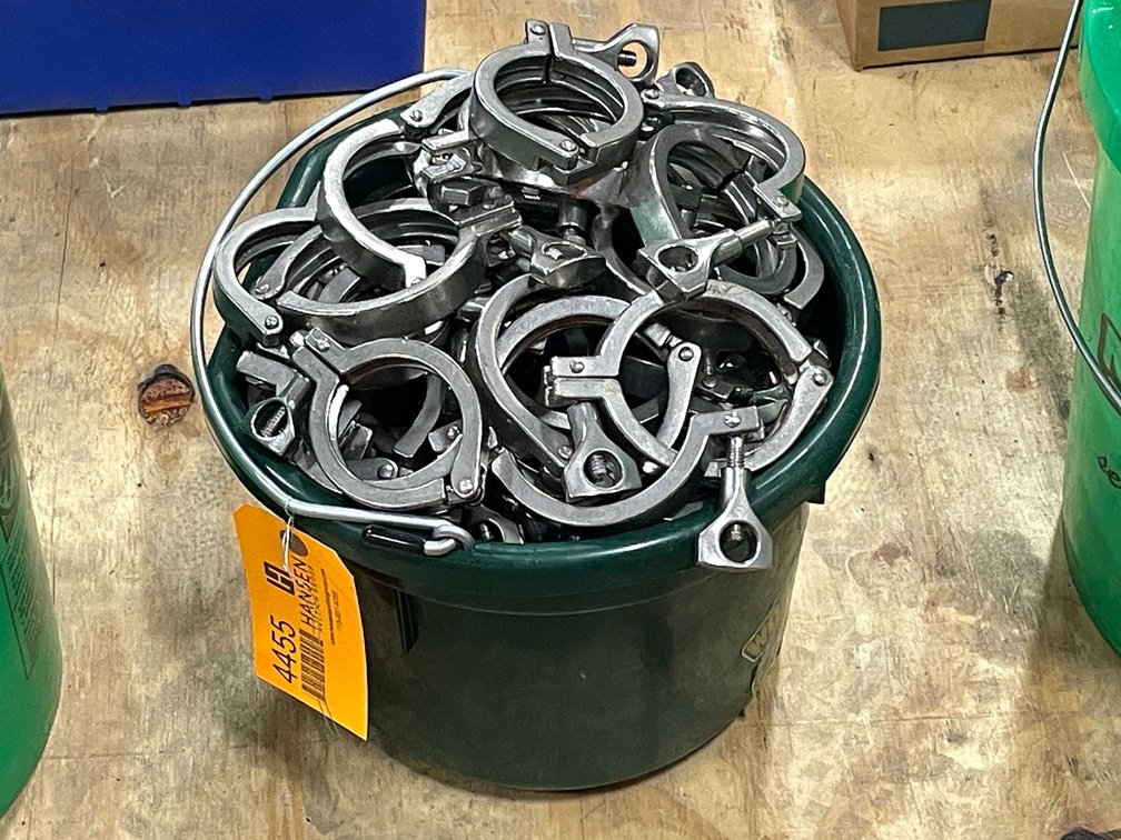 Bucket of Stainless Steel Pipe Cupplers