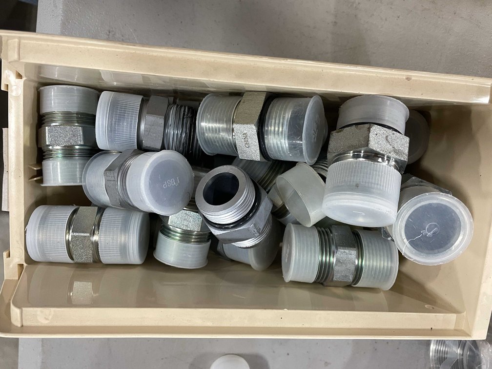 Hydraulic Fitting Adapters