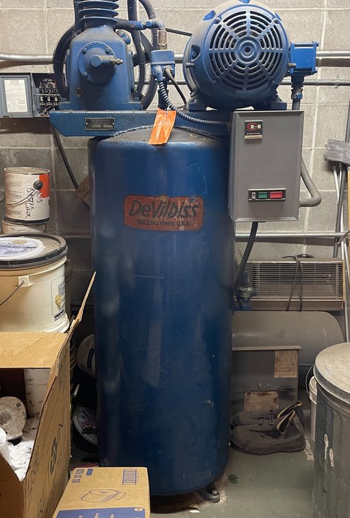 DeVilbiss Air Compressor
