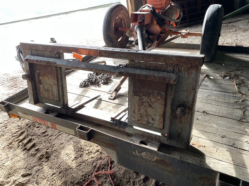 (4) Speared Bale Mover
