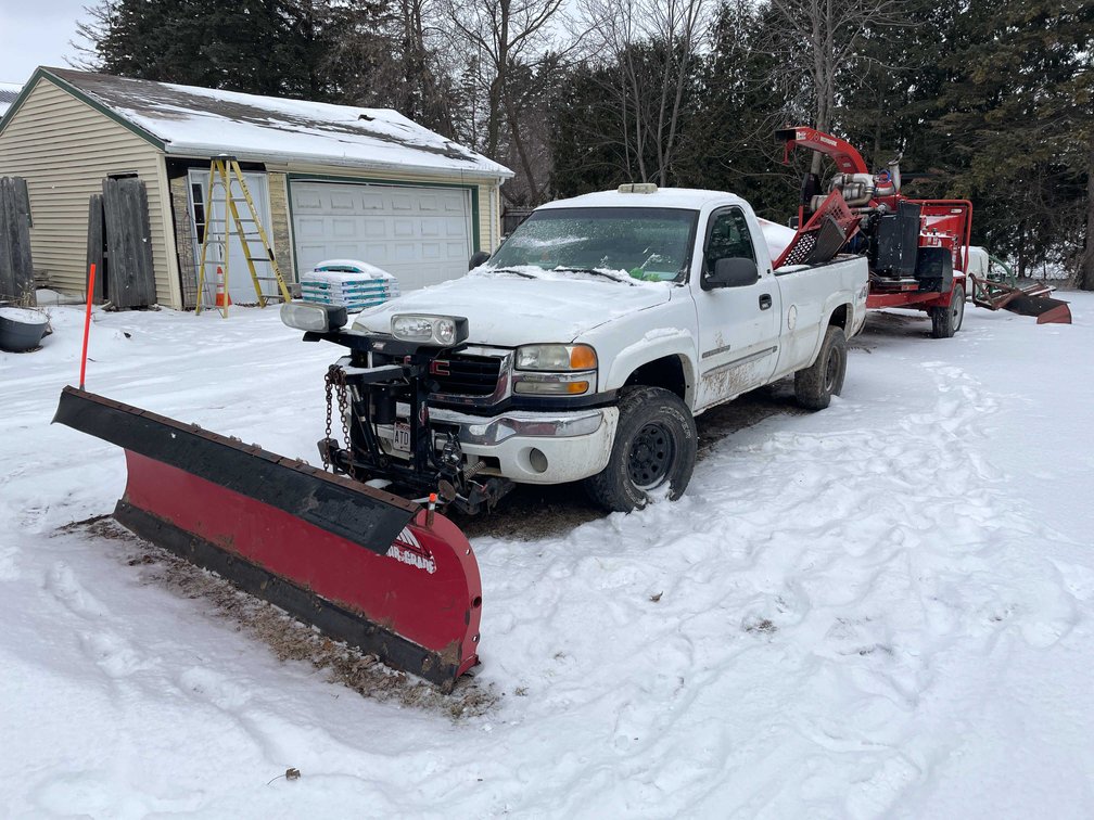 2004 GMC Pickup Truck with Plow (Malone, WI) (Has WI Title)