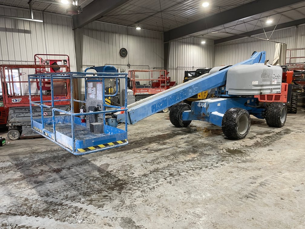 2015 Genie S-40 Boom Lift (Bryant, WI)