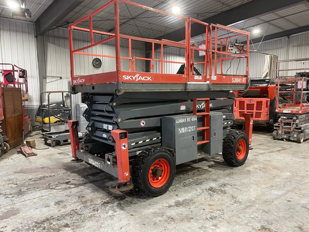 2016 Skyjack SJ8841RT 4x4 Scissor Lift (Bryant, WI)