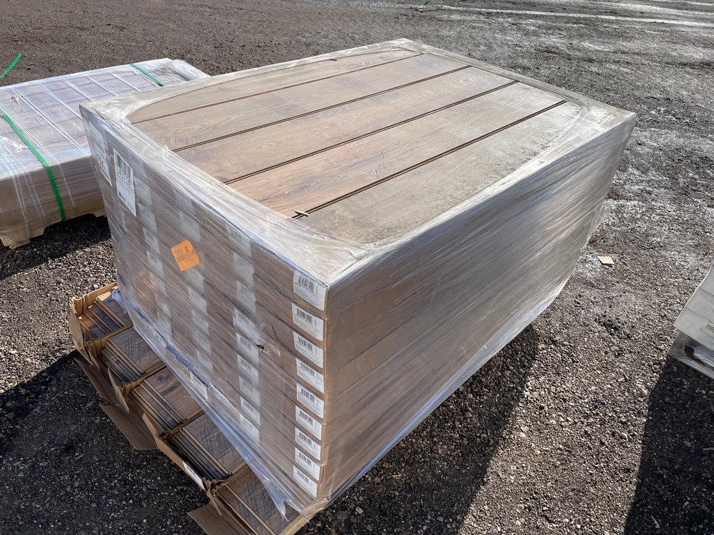 988 Sq. Ft. MOHAWK Laminate Flooring