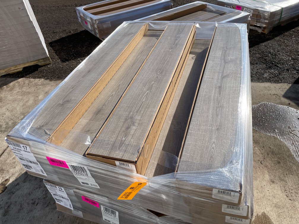 336 Sq. Ft. MOHAWK Laminate Flooring