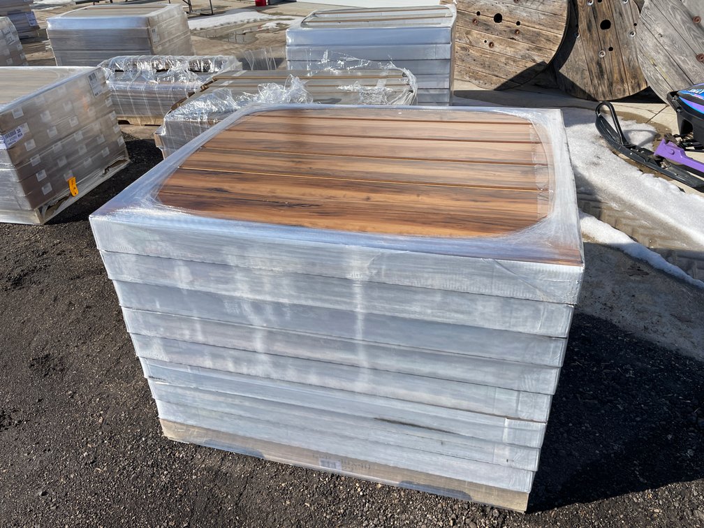 967 Sq. Ft. MOHAWK Laminate Flooring