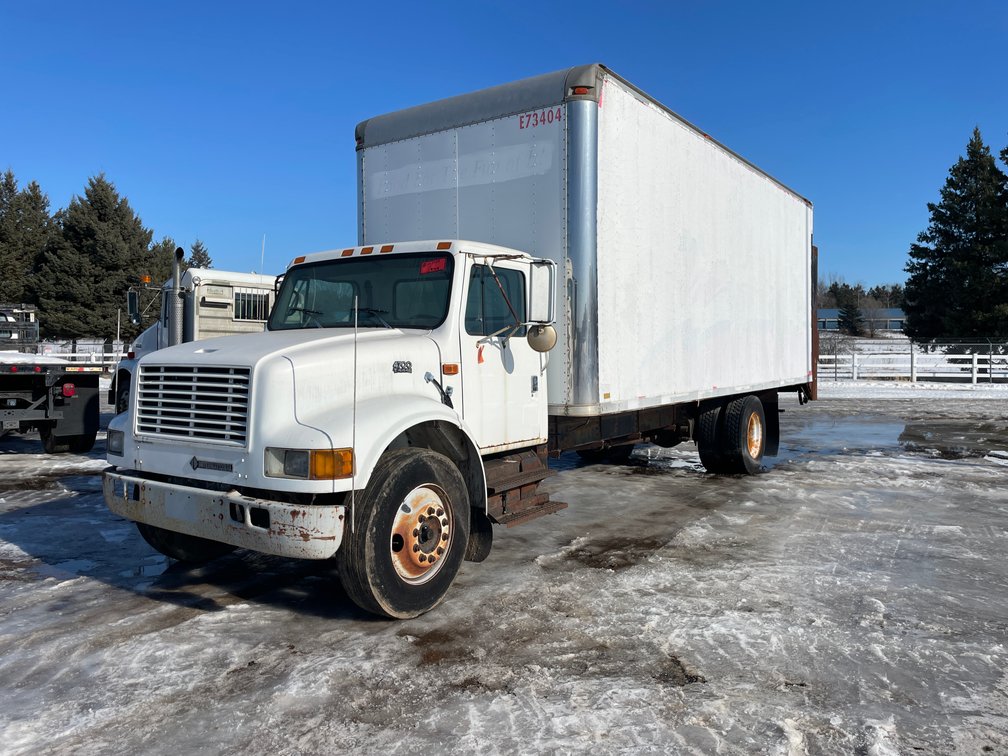 1998 International Box Truck ** Non-runner** (Has MN Title)