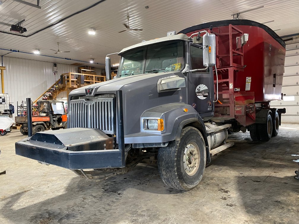 2020 Western Star 4700SB Feed Mixer Truck (Has WI Title) (Chili, WI)
