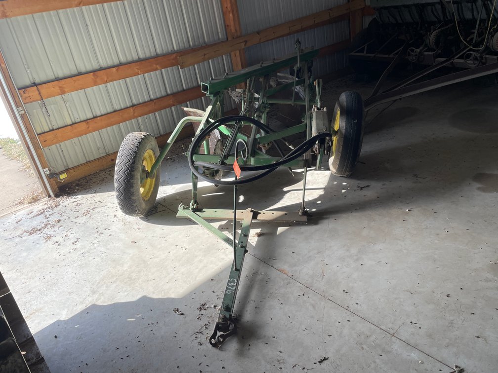 John Deer 3 Bottom Trailer Plow