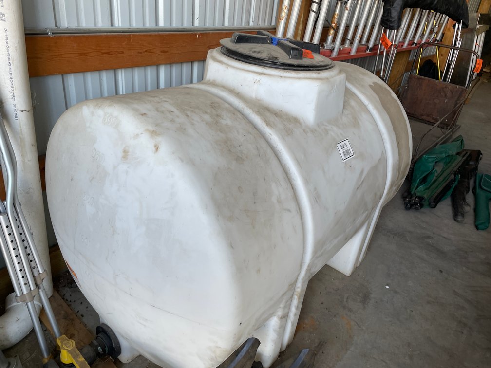 325 Gallon Horizontal Leg Tank