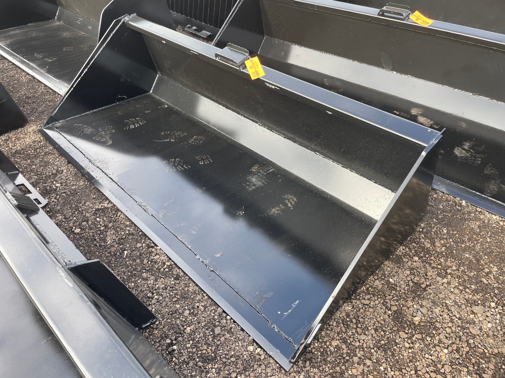 78" Bucket With Single Blade