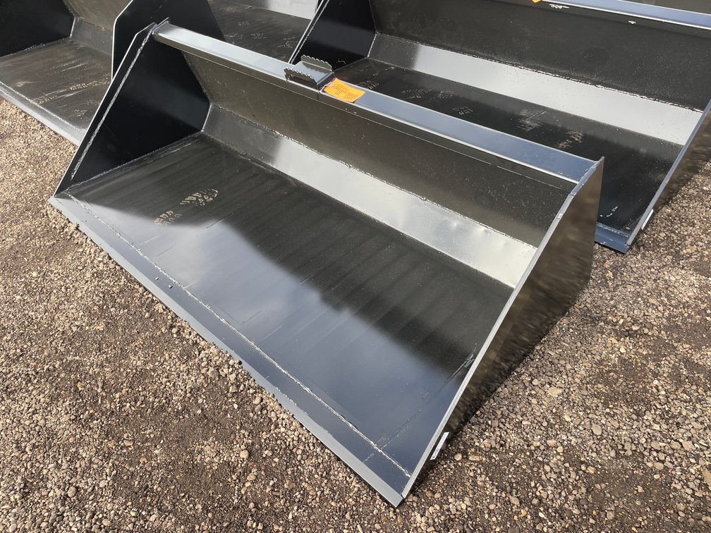 78" Bucket With Single Blade