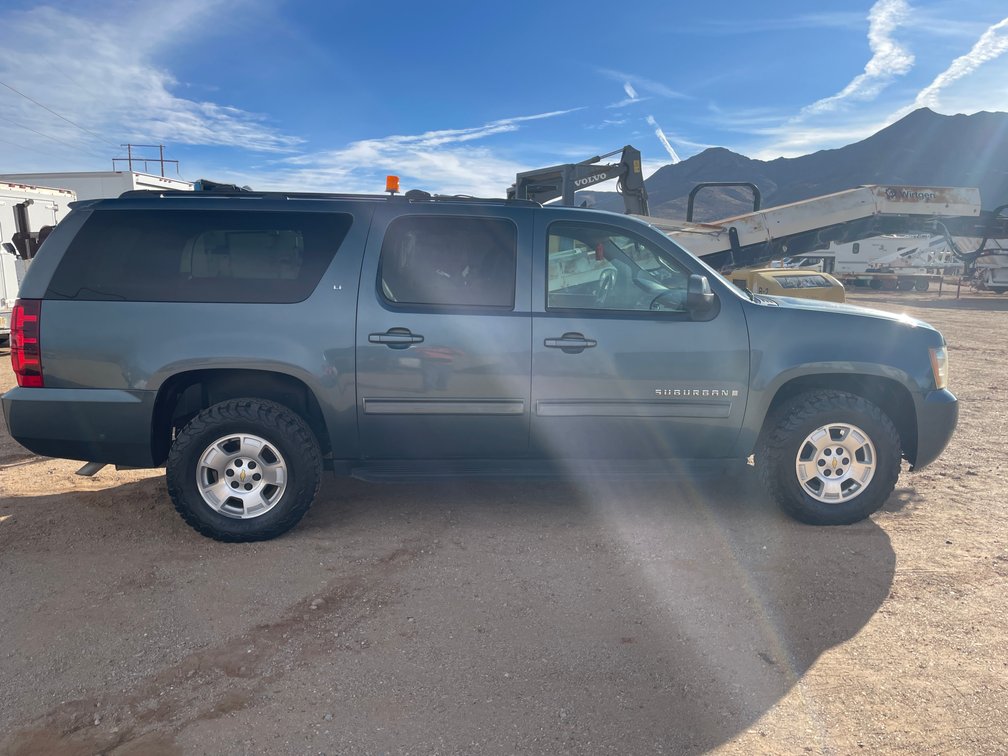 2009 Chevy Suburban (Has NM Title)
