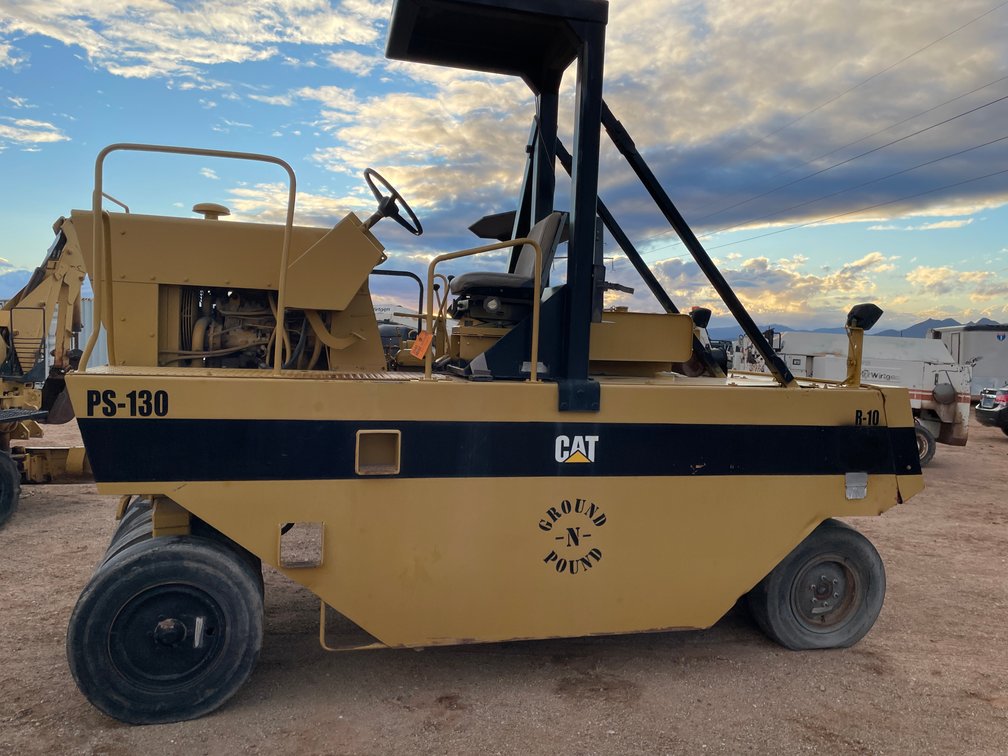 CAT PS130 Pneumatic Roller, PS130