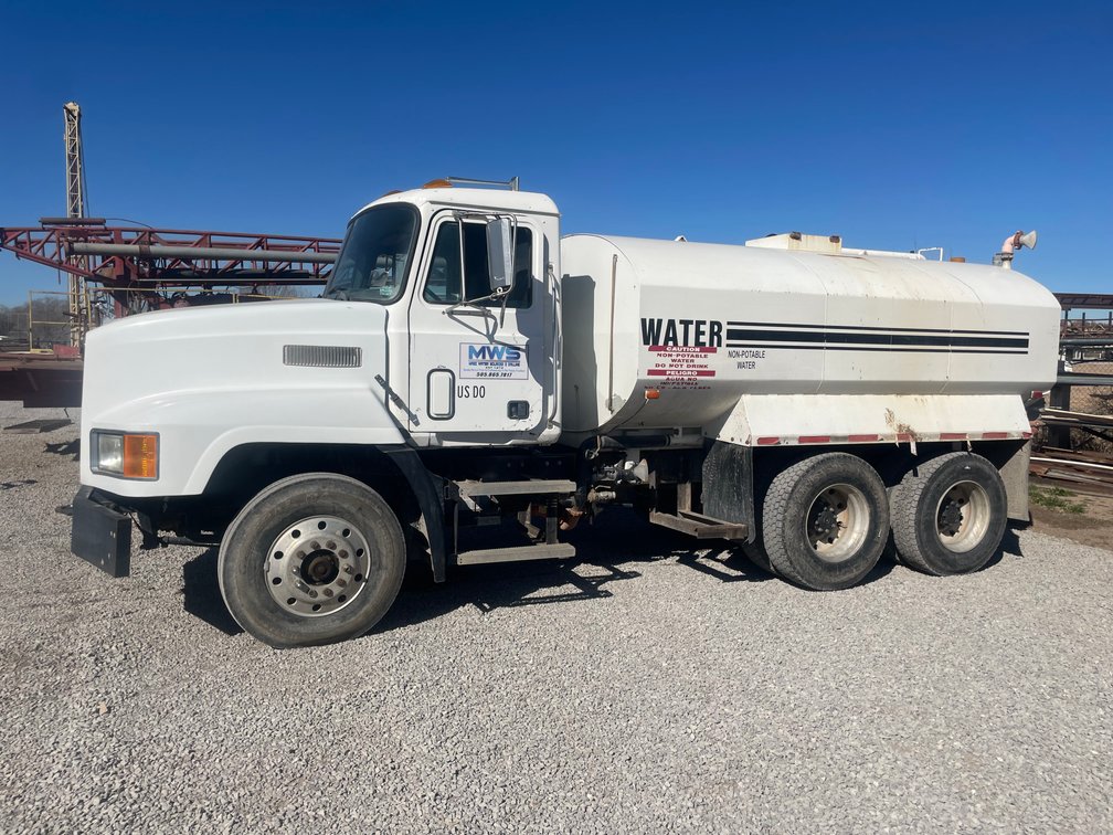 1995 Mack Truck (Has NM Title) (Peralta, NM)