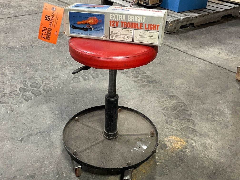 Adjustable Mechanics Stool on Rollers (PR18)