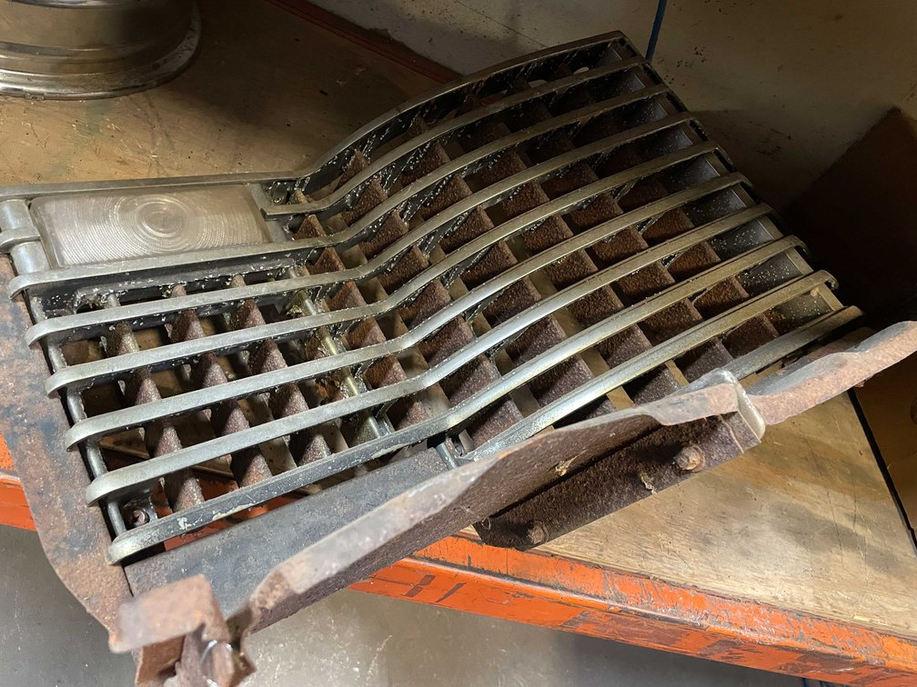 1941 Cadillac Grill (PR17)