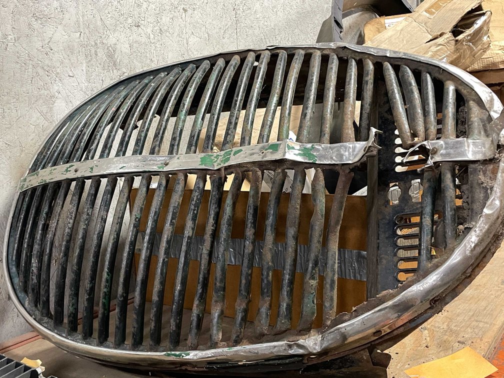 1938-1939 Ford Truck Grill (PR18)