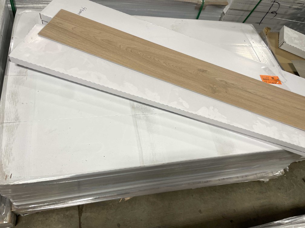 (44) CTNS WATERPROOF Vinyl Click Flooring Planks (B)