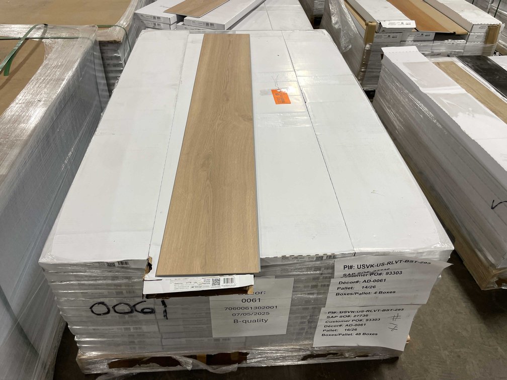 (48) CTNS WATERPROOF Vinyl Click Flooring Planks (B)