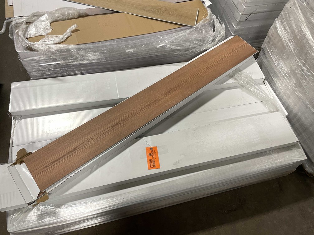 (15) CTNS WATERPROOF Vinyl Click Flooring Planks (B)