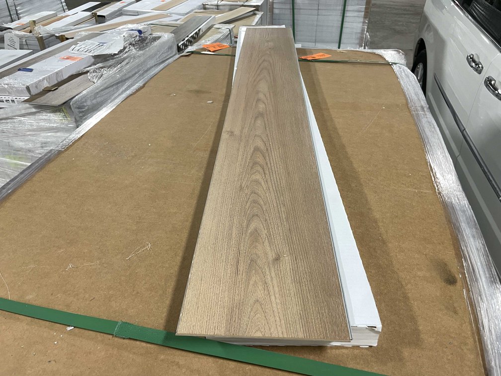 (48) CTNS WATERPROOF Vinyl Click Flooring Planks (B)