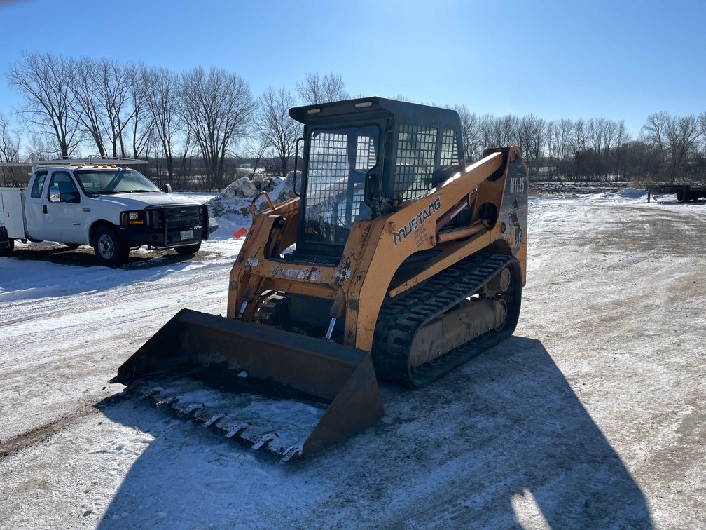Mustang  MTL25 Skid Steer (Oconto, WI)