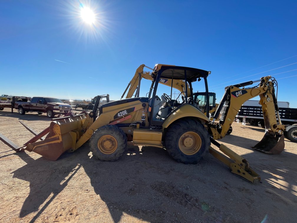 2012 Cat 420E Backhoe