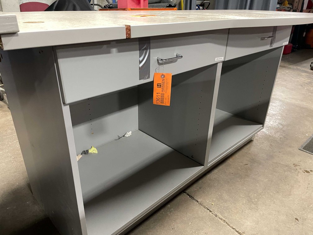 Cabinet Section (D)