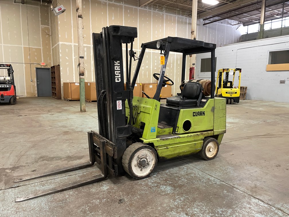 Clark GCS25 Propane Forklift