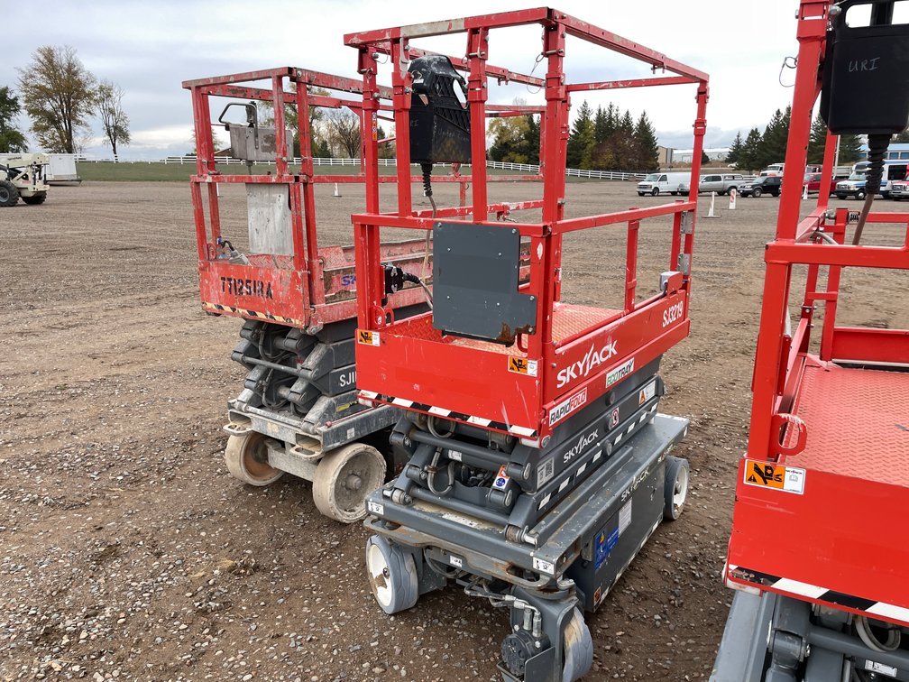 2021 Skyjack Scissors Lift
