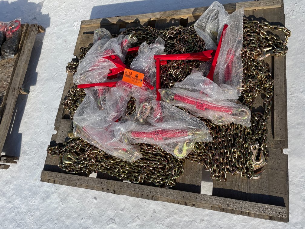 Chains and Ratchet Binders 5400 lbs Set