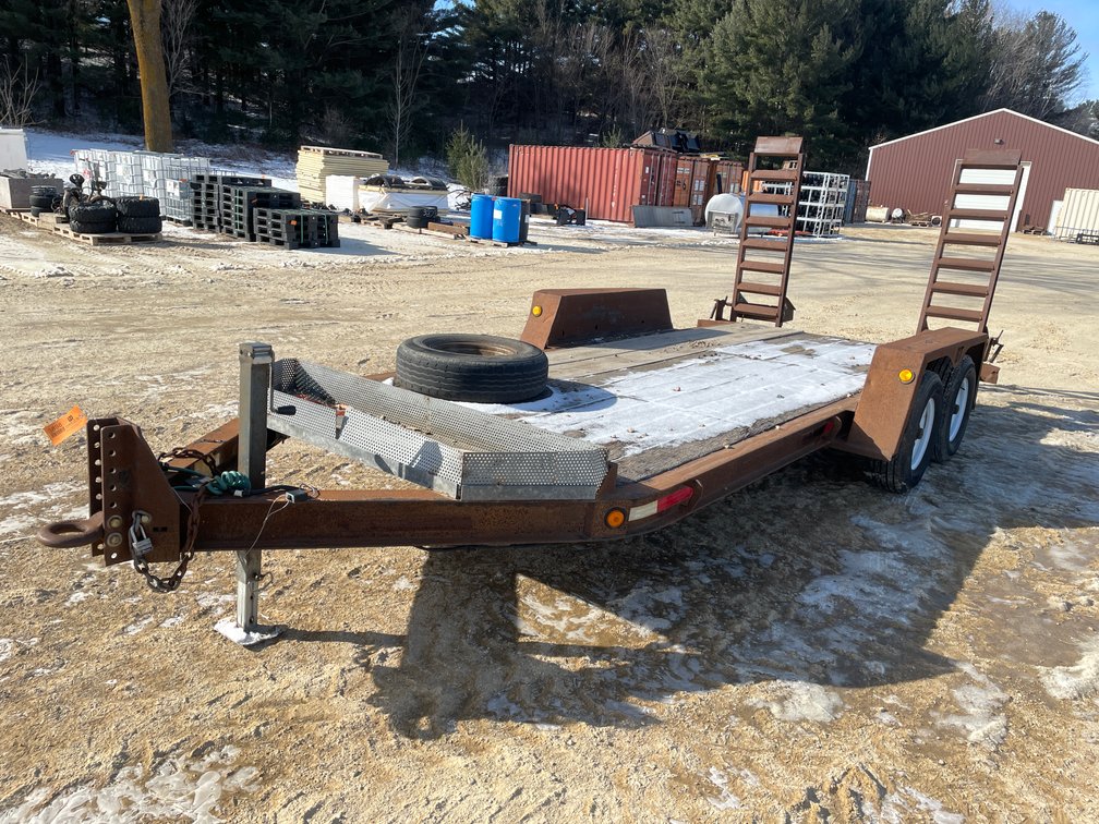 2005 Towmaster Dual Axle Trailer (Sells with No Title)