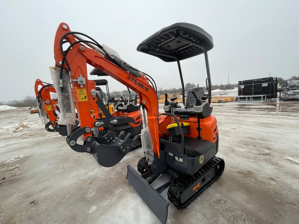 ME18 Mini Excavator