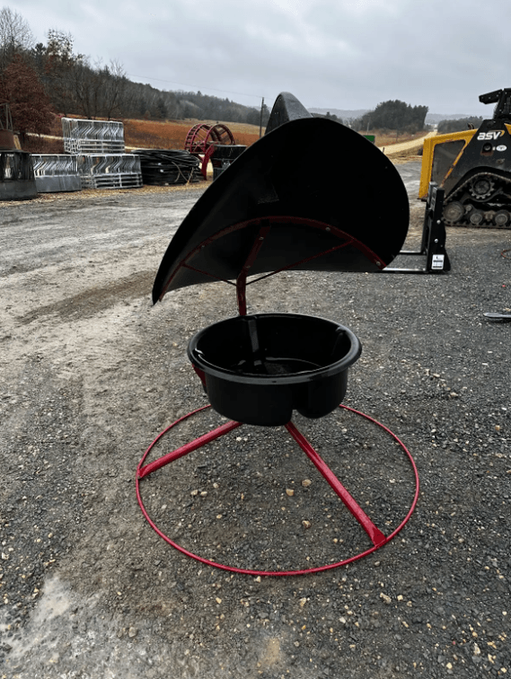 Elevated Broad Poly Vane Mineral Feeder