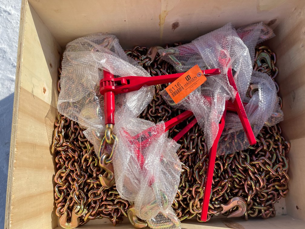 Chains and Ratchet Binders 9200 lbs Set