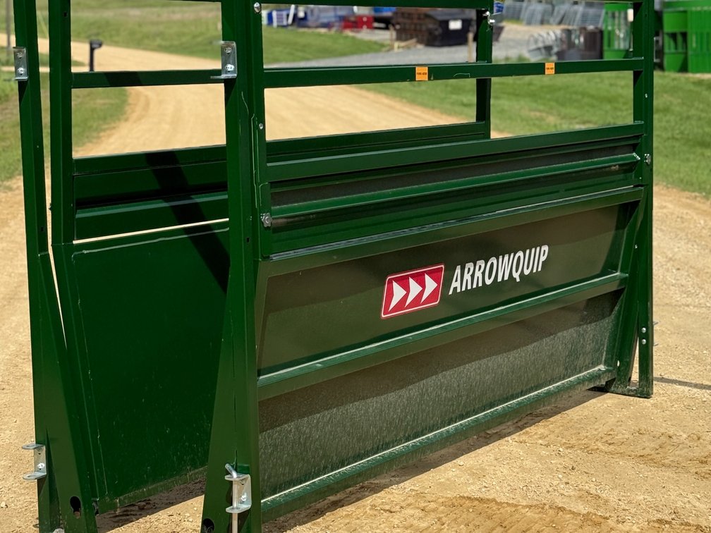 Arrowquip 8'  Easy Flow Elite Adjustable Cattle Alley