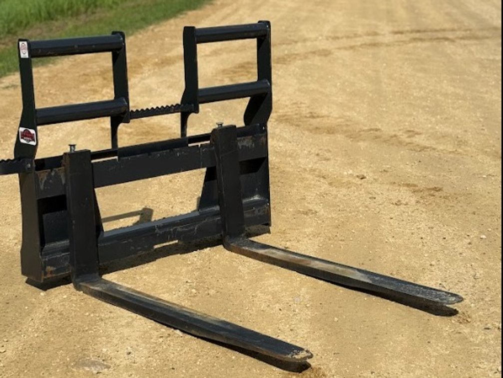HD 4' Skid Steer Pallet Forks